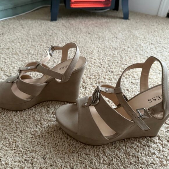 Guess Taupe Wedge Sandal Sz 11M - Picture 6 of 7